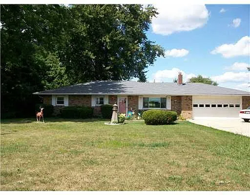 1743 Troy Urbana Rd photo 1