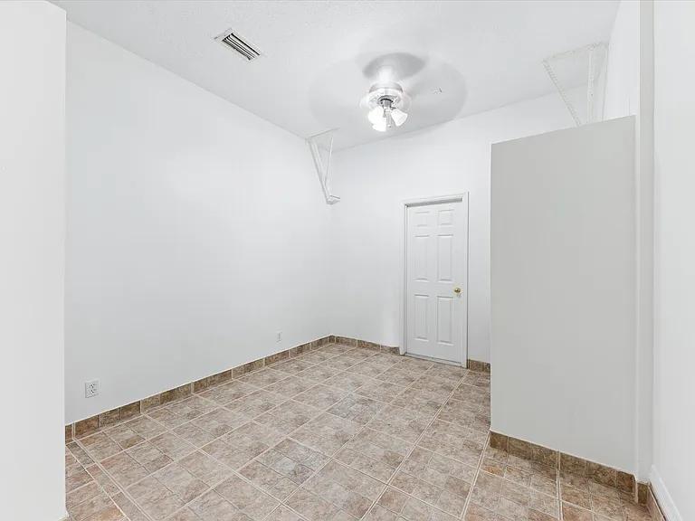 402 Seminole Palms Dr #402 — Photo 28