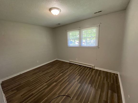 4th image of 130 W Braxton Foushee St #2