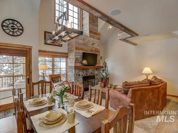7 Golden Bar Ct, Donnelly, ID 83615