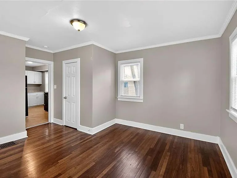 2407 E 68th Ter #B — Photo 3