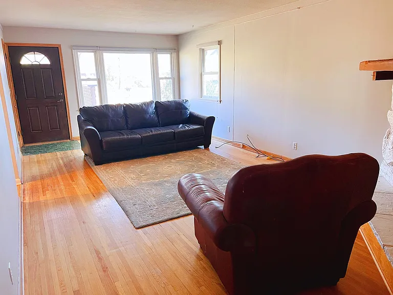 2000 Kentucky Ave S — Photo 4
