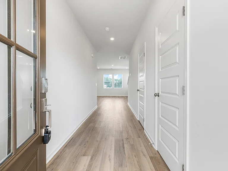 457 Perthshire Loop — Photo 4