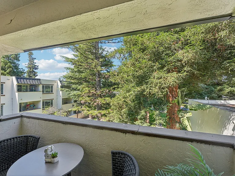 Northgate Apartments — Photo 15