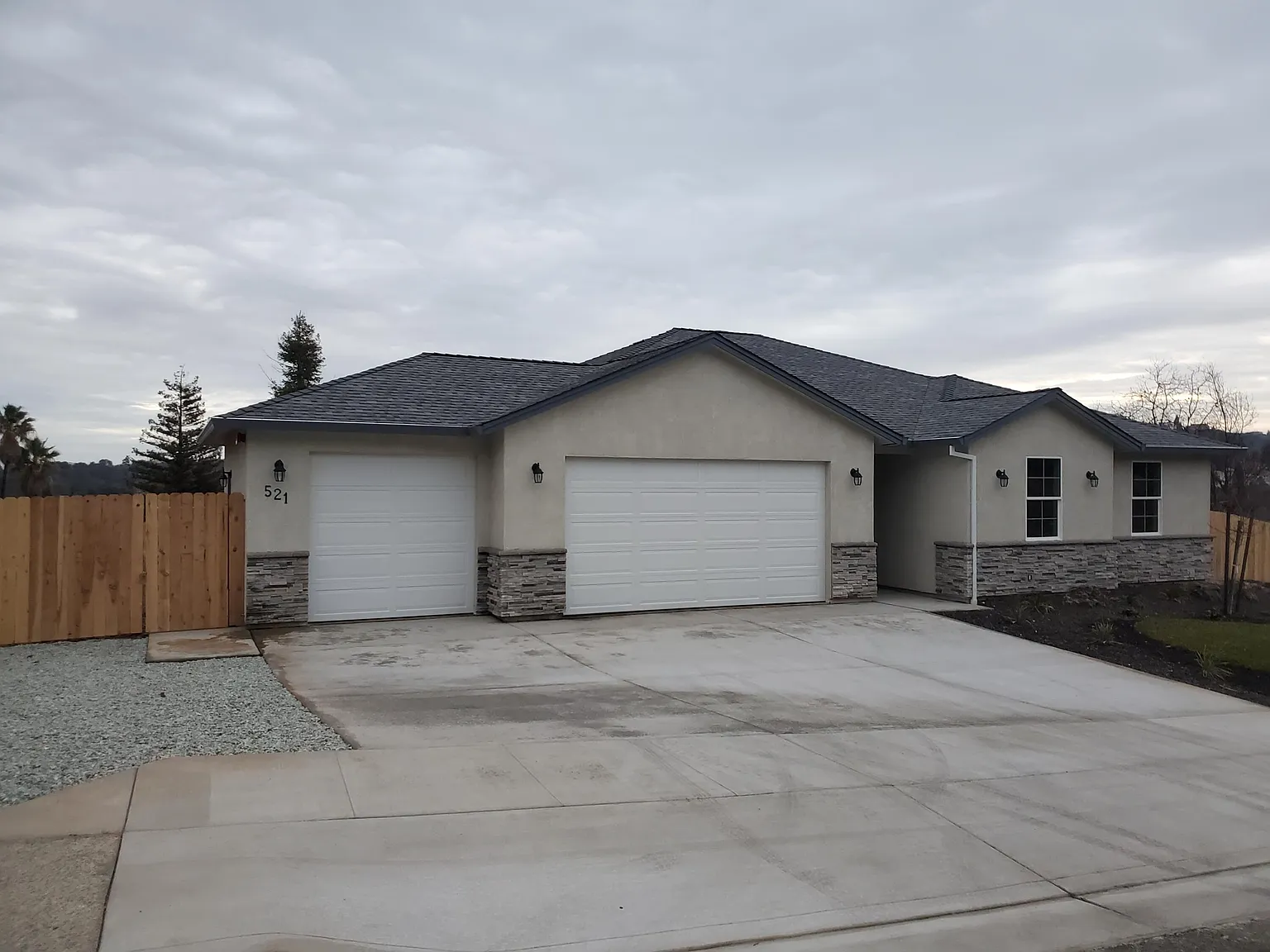 521 Turquoise Ct photo 1