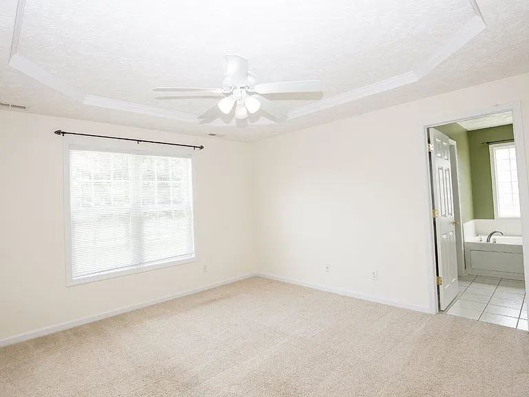 106 Harvest Ln — Photo 31