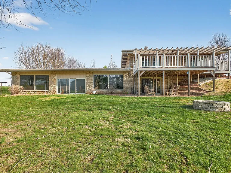 505 S County Road 200 W — Photo 42