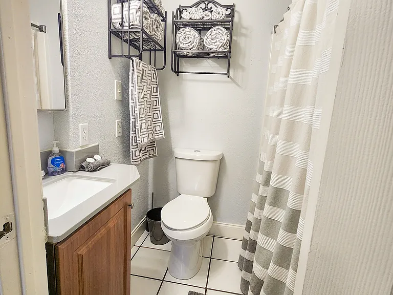 MIL bathroom in MIL bedroom