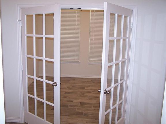 3rd image of 3012 Barton Creek Ct