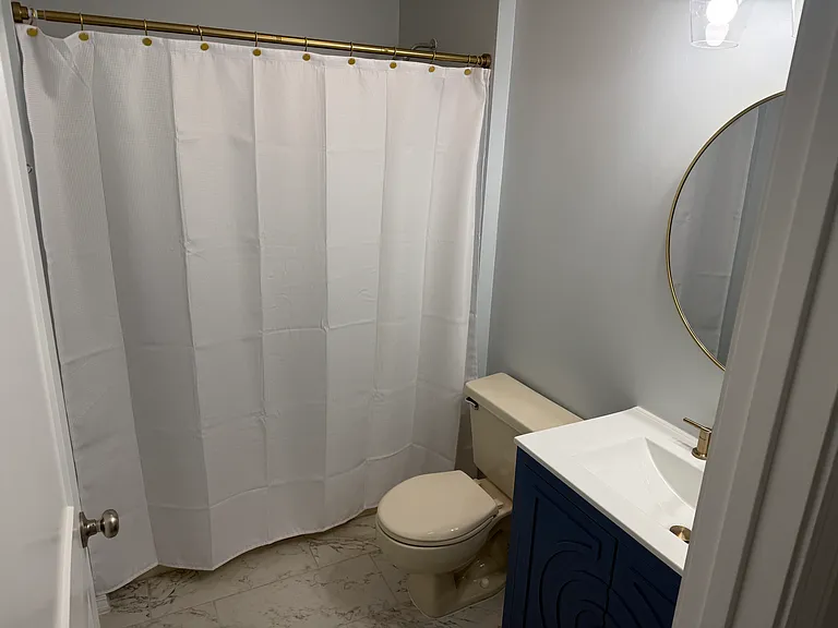 2443 1st Ave #A — Photo 9