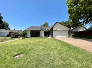 306 S Saddle Rd, Enid, OK 73703