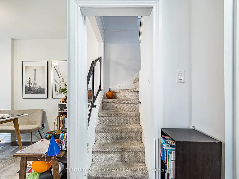 144 Bold St #UPPER — Photo 31