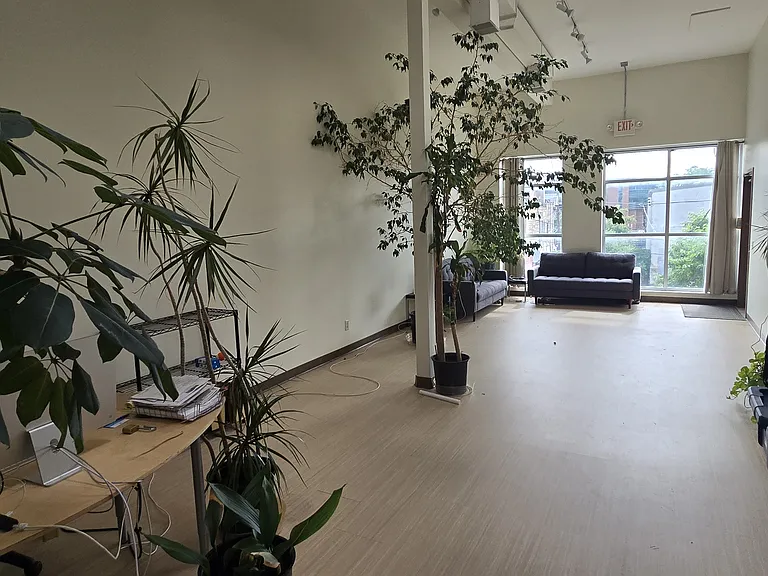 425 Cedar Ave #2 — Photo 5
