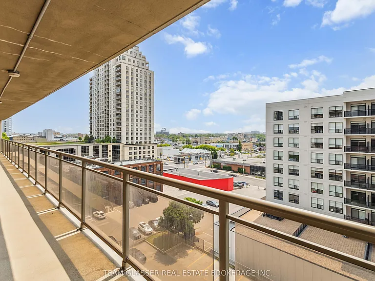 21 King St #409 — Photo 23