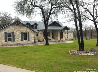 141 Bucks Ln, La Vernia, TX 78121