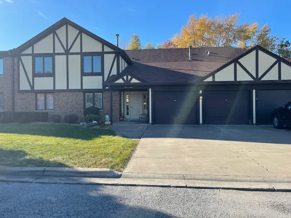 803 Carol Ct #C-1, Pontiac, IL 61764