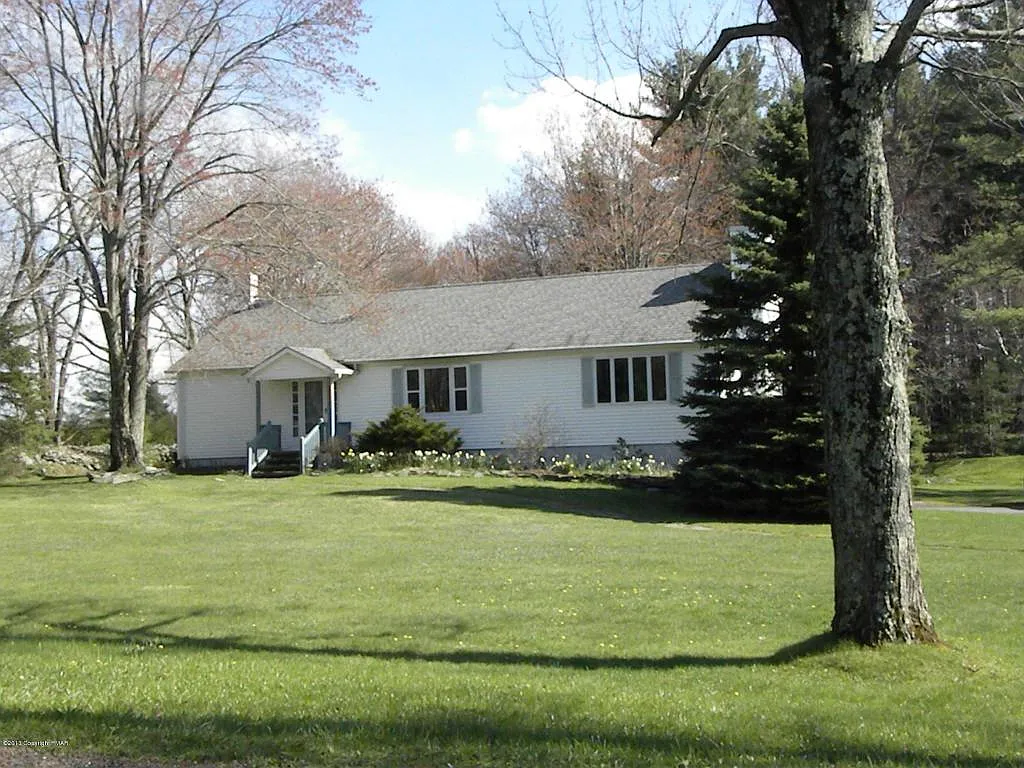 496 Dutch Hill Rd photo 1