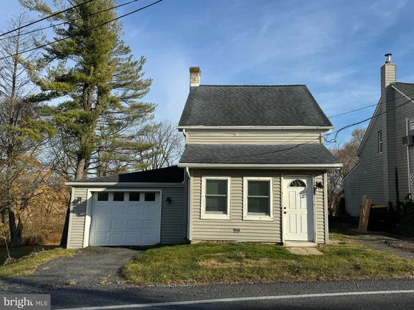 6996 Walnut St, Northampton, PA 18067