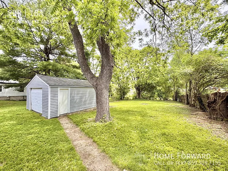777 Bennett Ave — Photo 14