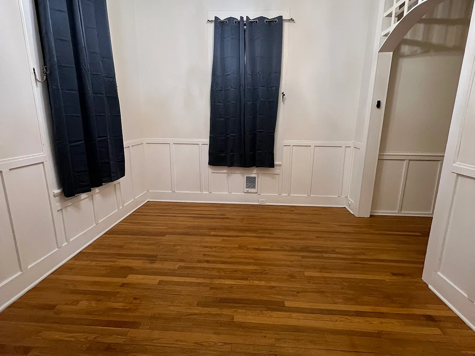 2 bed, 962 sqft, $1,490 — Photo 1