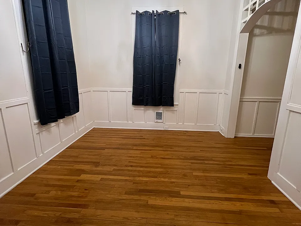 406 W 2nd Pl