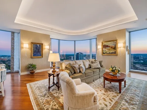 1 Dalton St #3205, Boston, MA 02115