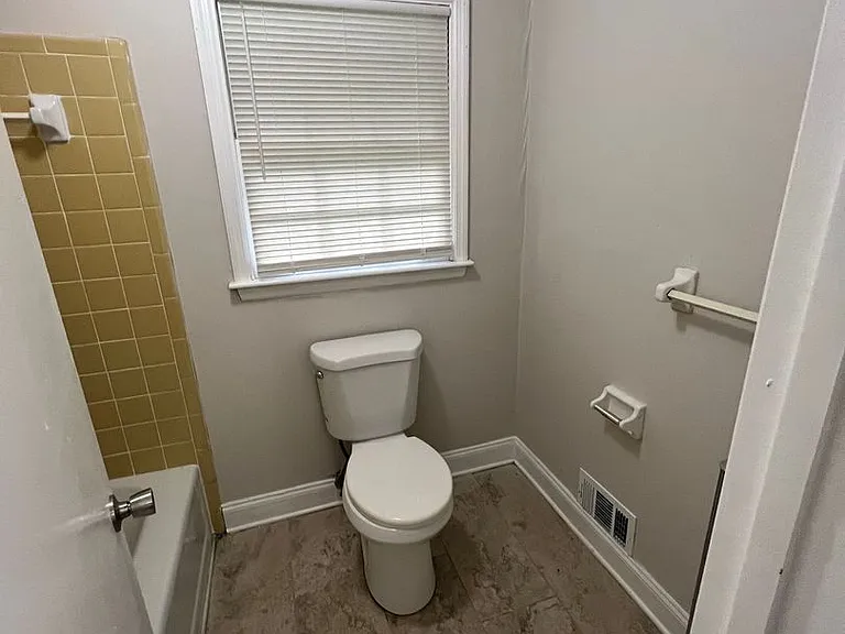 3861 Imperial Dr — Photo 11