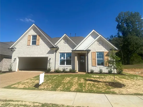 55 Live Oak Cv, Oakland, TN 38060