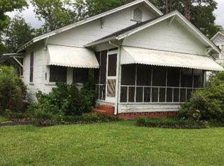 904 Lovelace Ave, Brewton, AL 36426