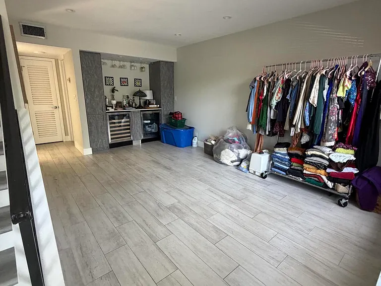 806 NW 41st Ct — Photo 22