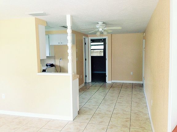 3rd image of 2914 Sterling Ln