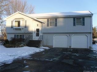 30 Brown St, Bloomfield, CT 06002