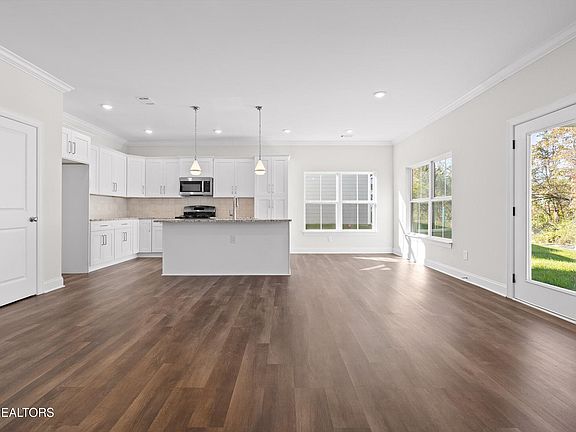 4th image of 7337 Hackberry Branch Way