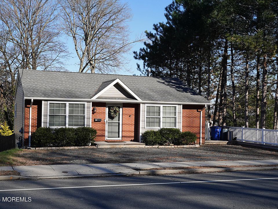 1st image of 380 Navesink Avenue