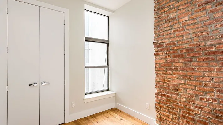 Rented by Nooklyn NYC LLC | media 28