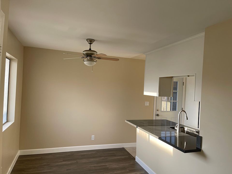 Dinning Room Breakfast Nook
