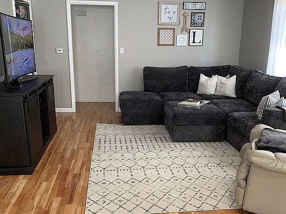 2nd image of 2814 6th Ave