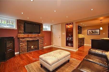 3rd image of 74 Colonel Bertram Rd