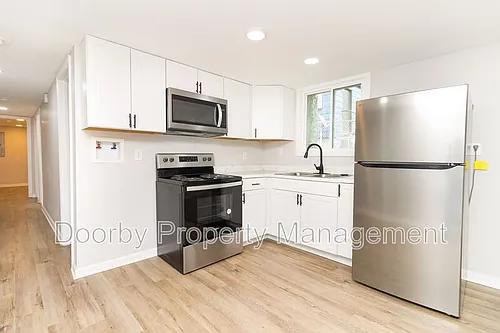 1714 Portland St #C Photo 1