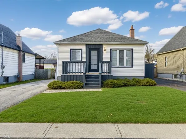 242 E 28th St, Hamilton, ON L8V 3J1