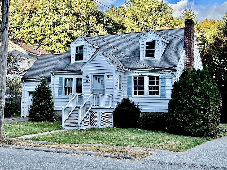 1st image of 107 Spring St