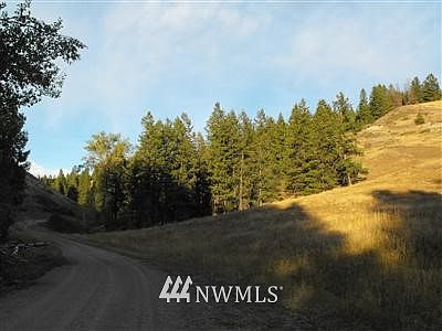 2nd image of 123456 White Mountain / Border Road