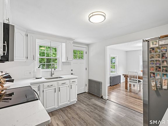5th image of 19 Carleton Road