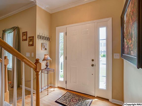 3rd image of 182 Paul Revere Dr
