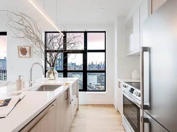 69 Adams St, Brooklyn, NY