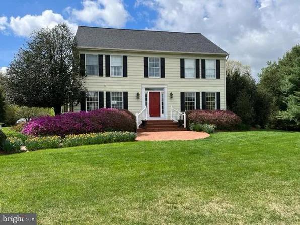 17545 Hardy Rd, Mount Airy, MD 21771