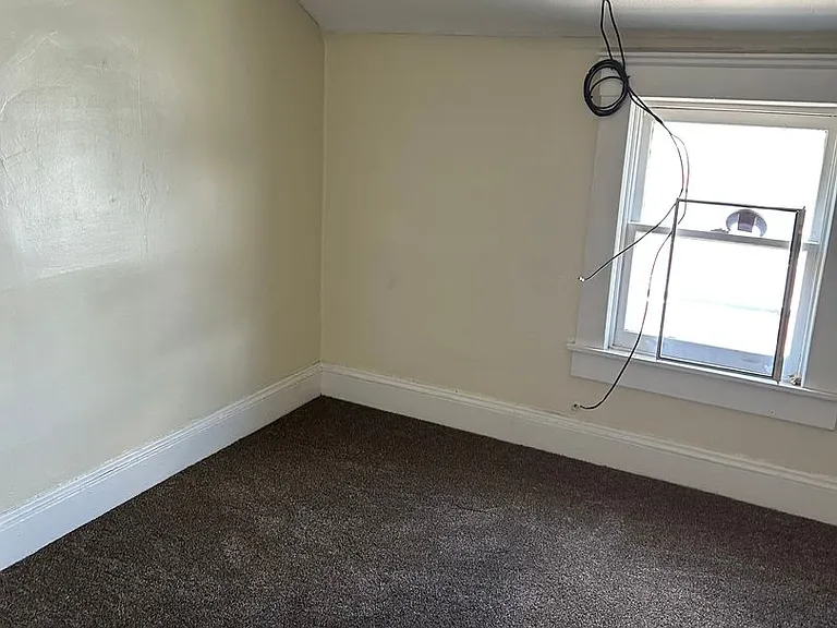9505 Sladden Ave — Photo 8