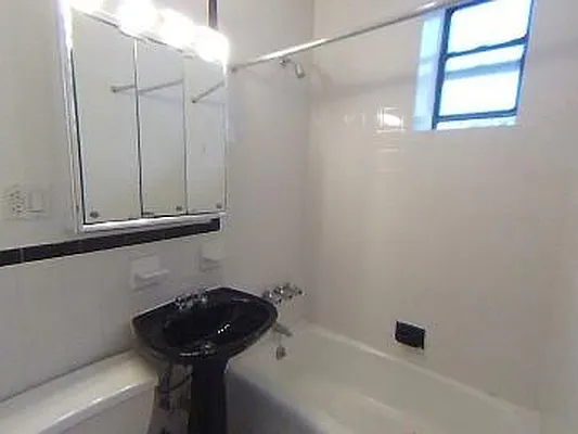 Rented by Keller Williams NYC | media 3