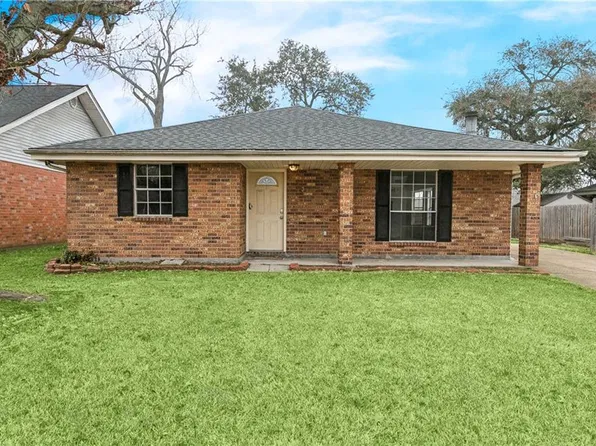 233 Ormond Village Dr, Destrehan, LA 70047