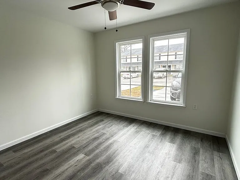 1532 Woodard St — Photo 20